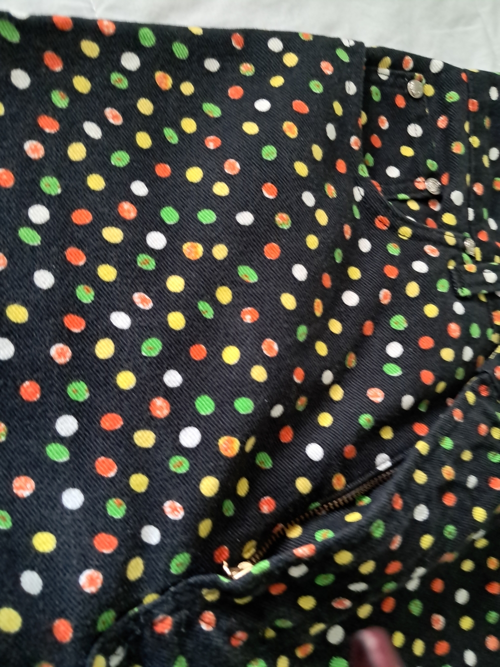 Authentic Versace Black High-Rise Jeans with Multicolor Polka Dot Print - Picture 6 of 13